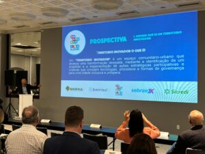 Temos origem na sociedade civil organizada de nossa cidade, envolvendo empresários, acadêmicos, cidadãos e atores públicos inquietos com o futuro. Pacto Alegre: 5 anos de colaboração e transformação.