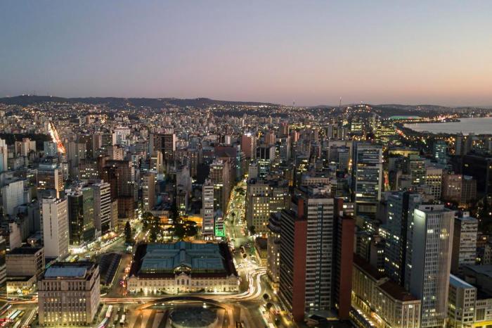 Confira quais são os estados com maior potencial de inovação no país e descubra, ainda, por que o Rio Grande do Sul e a cidade de Porto Alegre se destacam como lugares em que é fácil inovar.