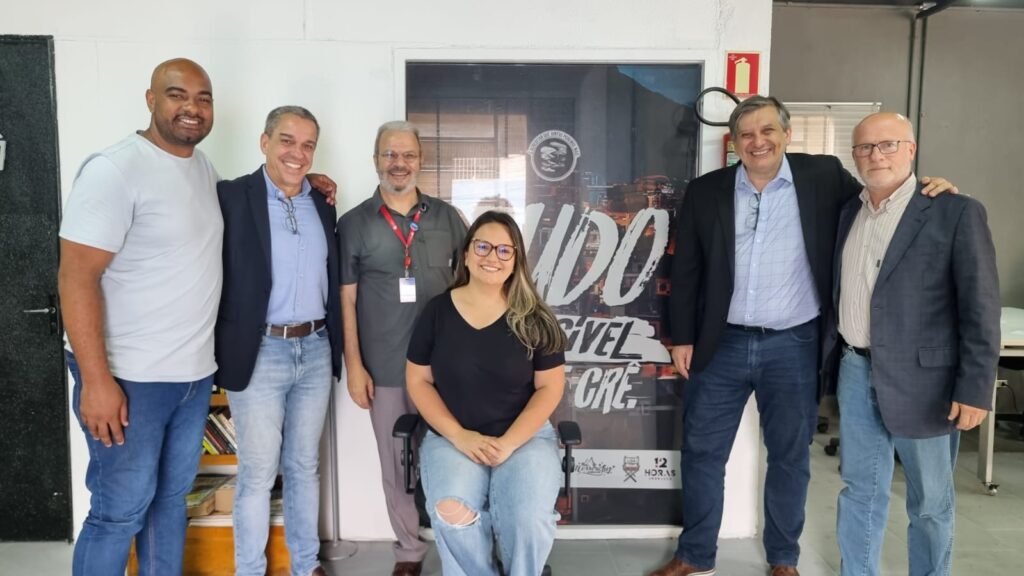 A ação da Klips Office Center beneficia o Territórios Inovadores, cujo piloto é desenvolvido pelo Pacto Alegre no Morro da Cruz. A entrega ocorreu na quinta-feira (7), às 9h30 da manhã.